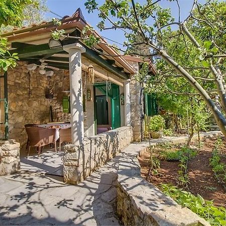 Apartment Julia Veli Lošinj Exteriör bild